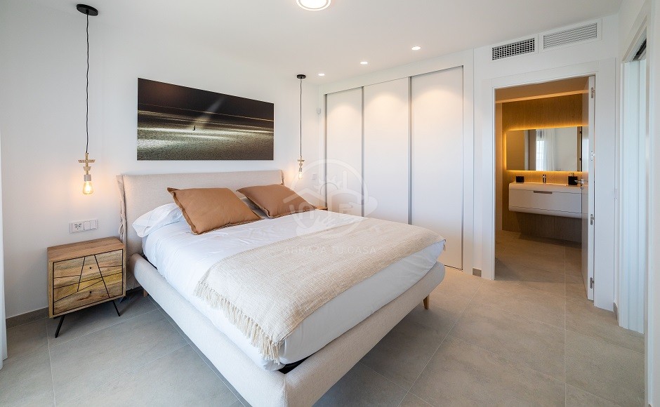 B5.1-Iconic-Gran Alacant-bedroom_May 21