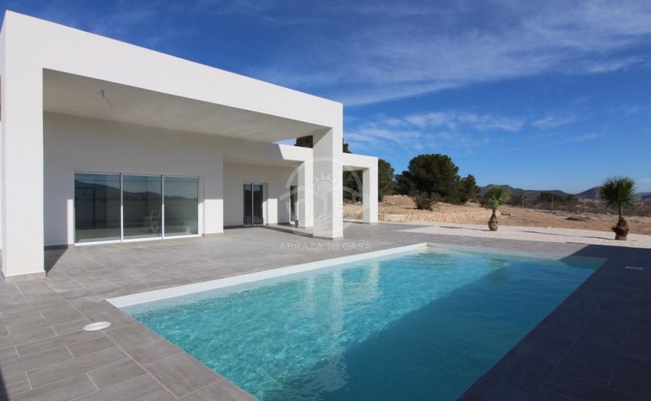 Mariola Deluxe Villa @ 10000 m² Plot